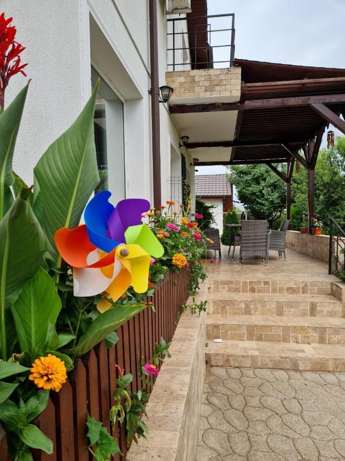 Nobless Villa Mereni エクステリア 写真