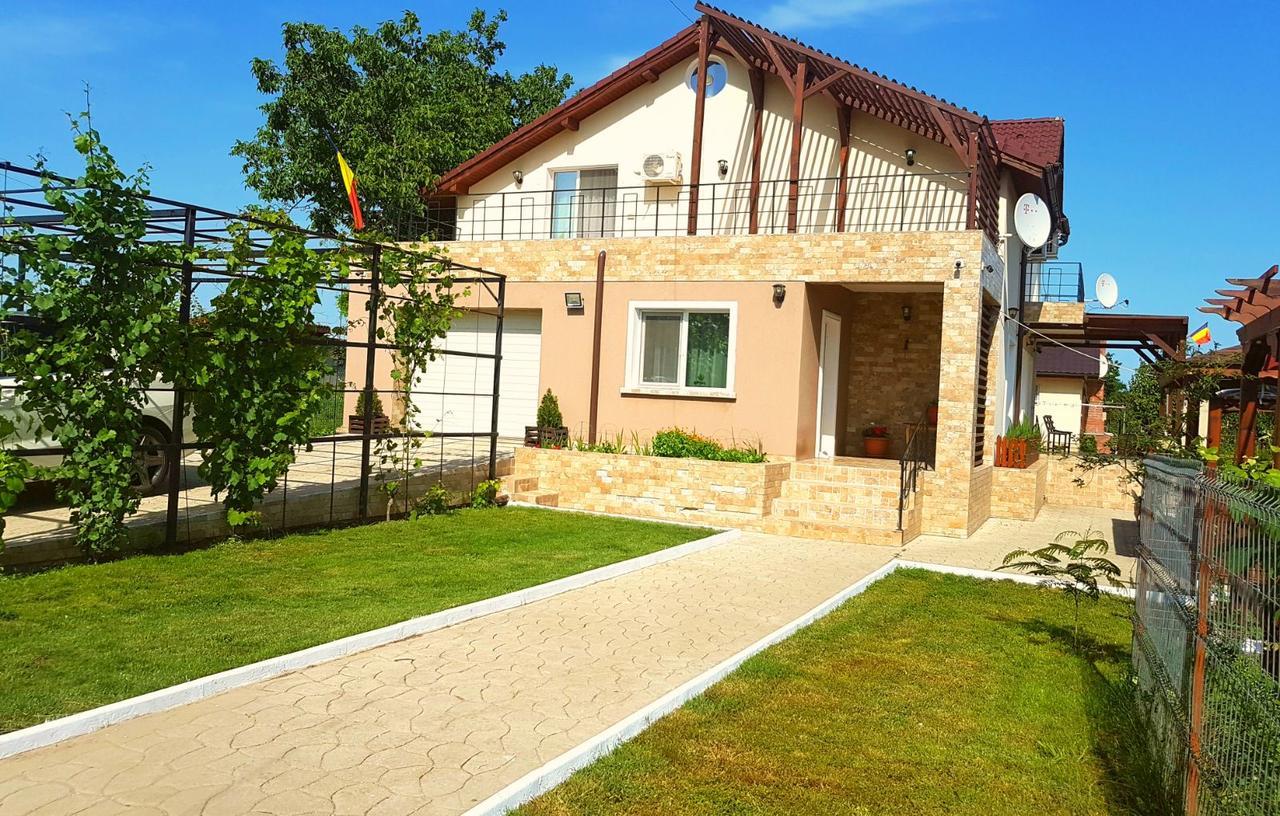 Nobless Villa Mereni エクステリア 写真